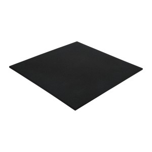 mata_na_silownie_kwadrat_100x100_ujecie_pod_skosem.jpg