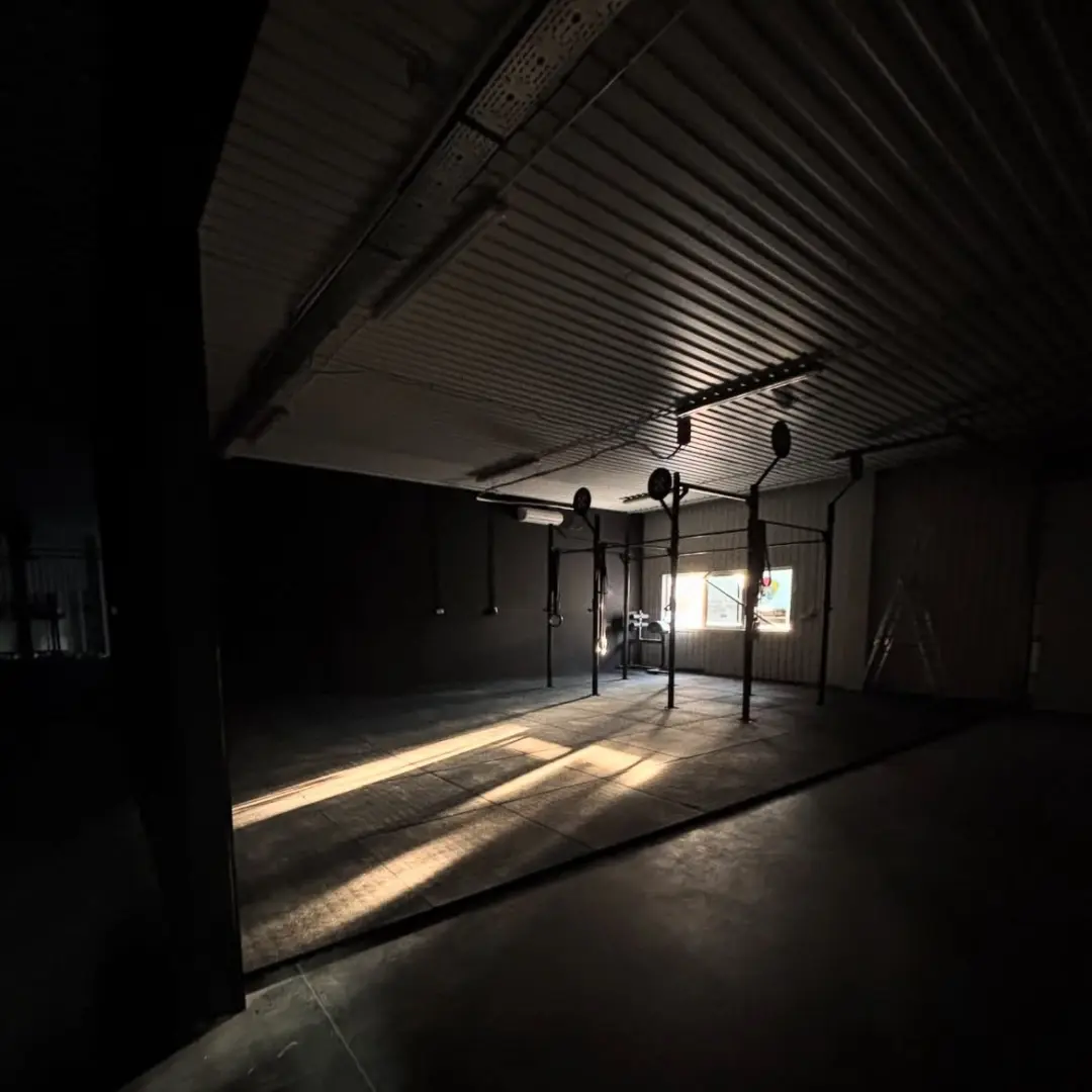 Gewerbliche Realisierung mit Antishock-Boden 380 m² – Joyride Gym